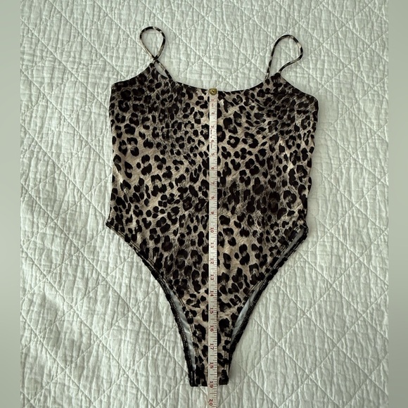 Leopard Print One Piece bodysuit - Picture 4 of 7